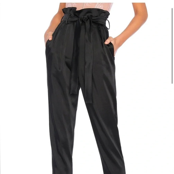 Amanda Uprichard Tessi Pant Cropped, Paperbag, Pleated Waist Belted- Sz M - Picture 2 of 5
